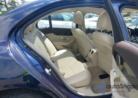 2017 Mercedes-Benz C 300 4Matic/Luxury 4Matic/Sport 4Matic из США, поврежденный, VIN 55SWF4KB0HU216795